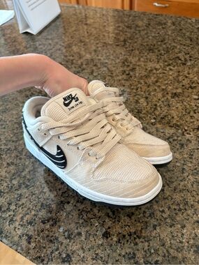 Nike sb Dunks- youth size 5